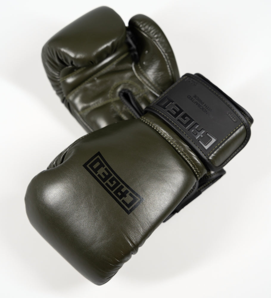 Gants de boxe Caged 'X' Series - vert kaki/noir