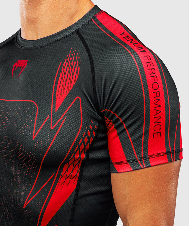 Venum Rashguard Amazonia Reborn Korte Mouwen - Zwart/Rood