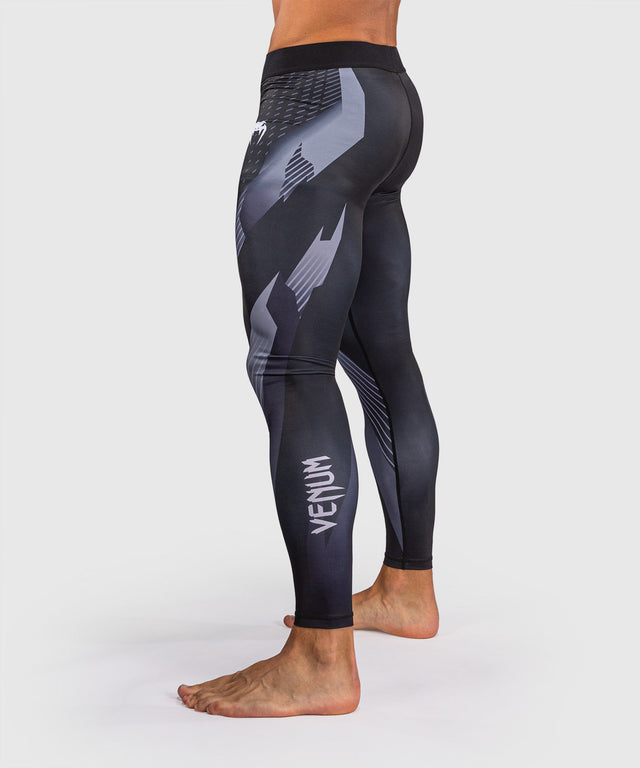 Shorts de compression Venum No-Gi 6.0 – Noir/Blanc