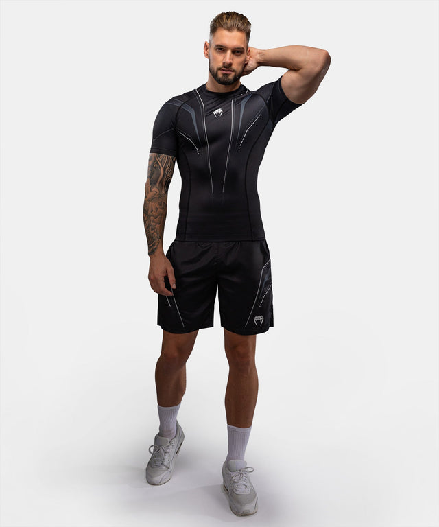 Rashguard Venum Streamline Manga Corta – Negro/Blanco