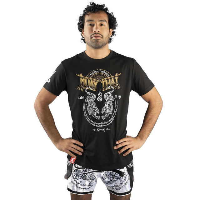8 WEAPONS T-Shirt Sak Yant Tigers – Schwarz
