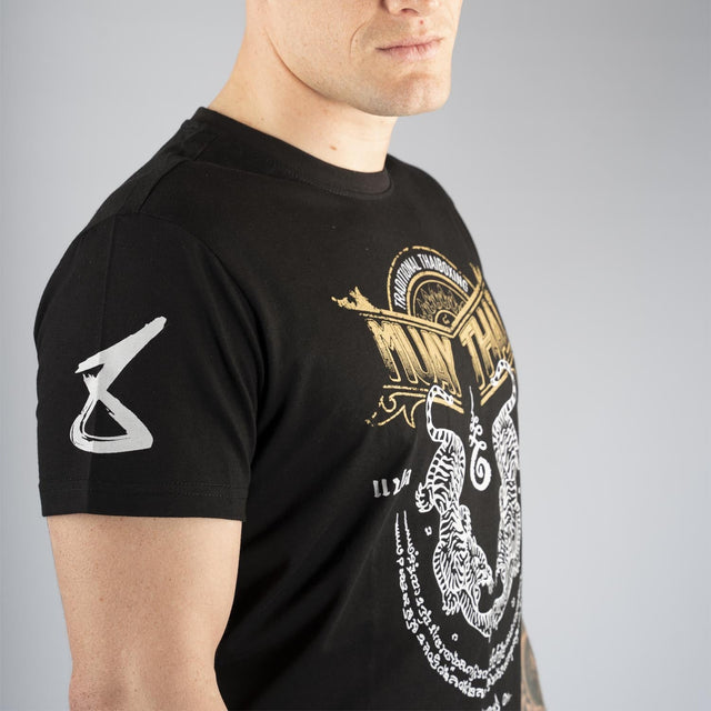 8 WEAPONS T-Shirt Sak Yant Tigers – Schwarz