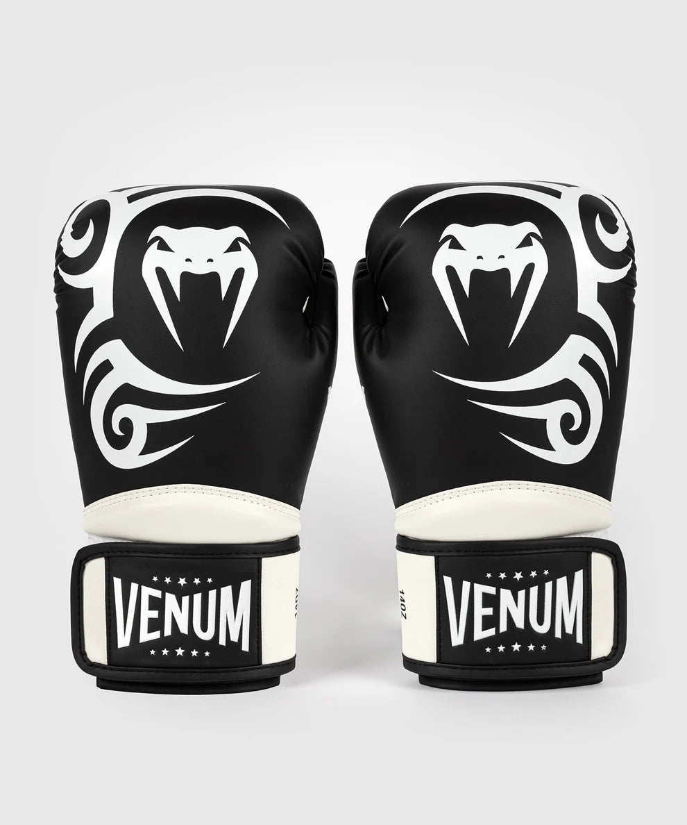 Gants de boxe Venum x Mike Tyson Giant 2.0 Pro – Noir/Blanc