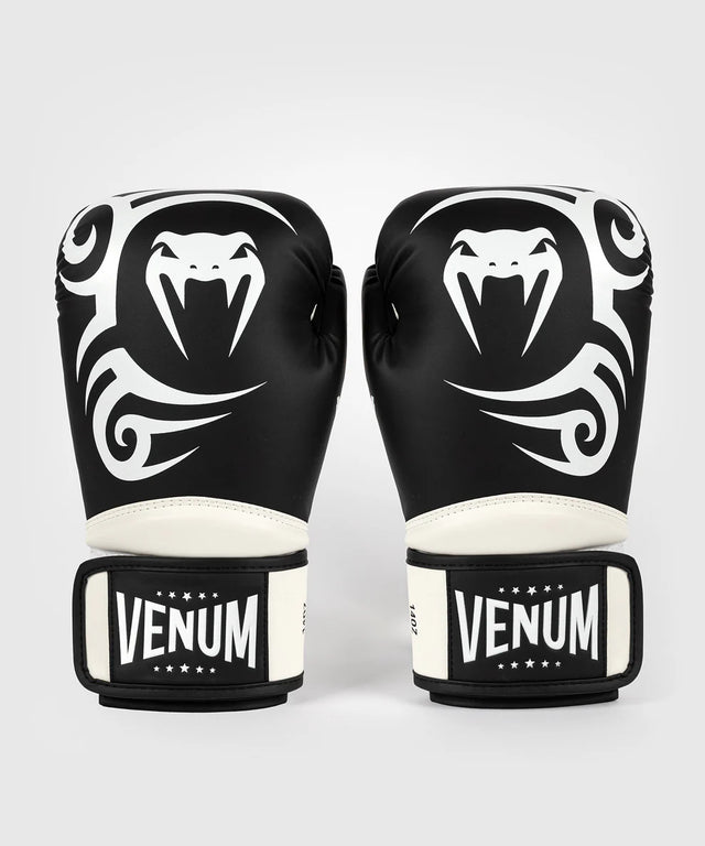Gants de boxe Venum x Mike Tyson Giant 2.0 Pro – Noir/Blanc