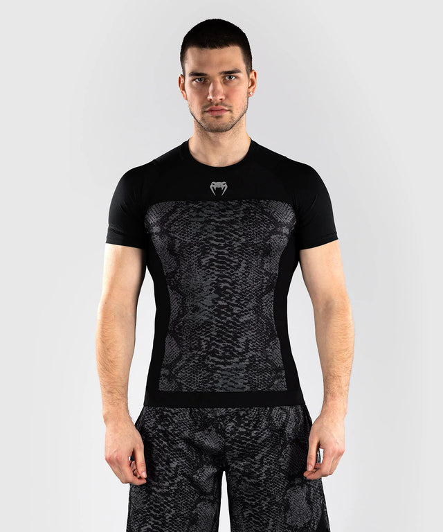 Rashguard Venum G-Fit Scales manches courtes – Noir/Gris