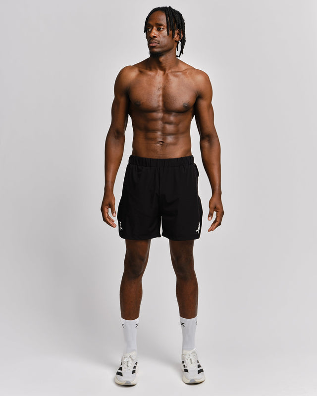 Caged 2-in-1 Lauf-Shorts Stride – Schwarz