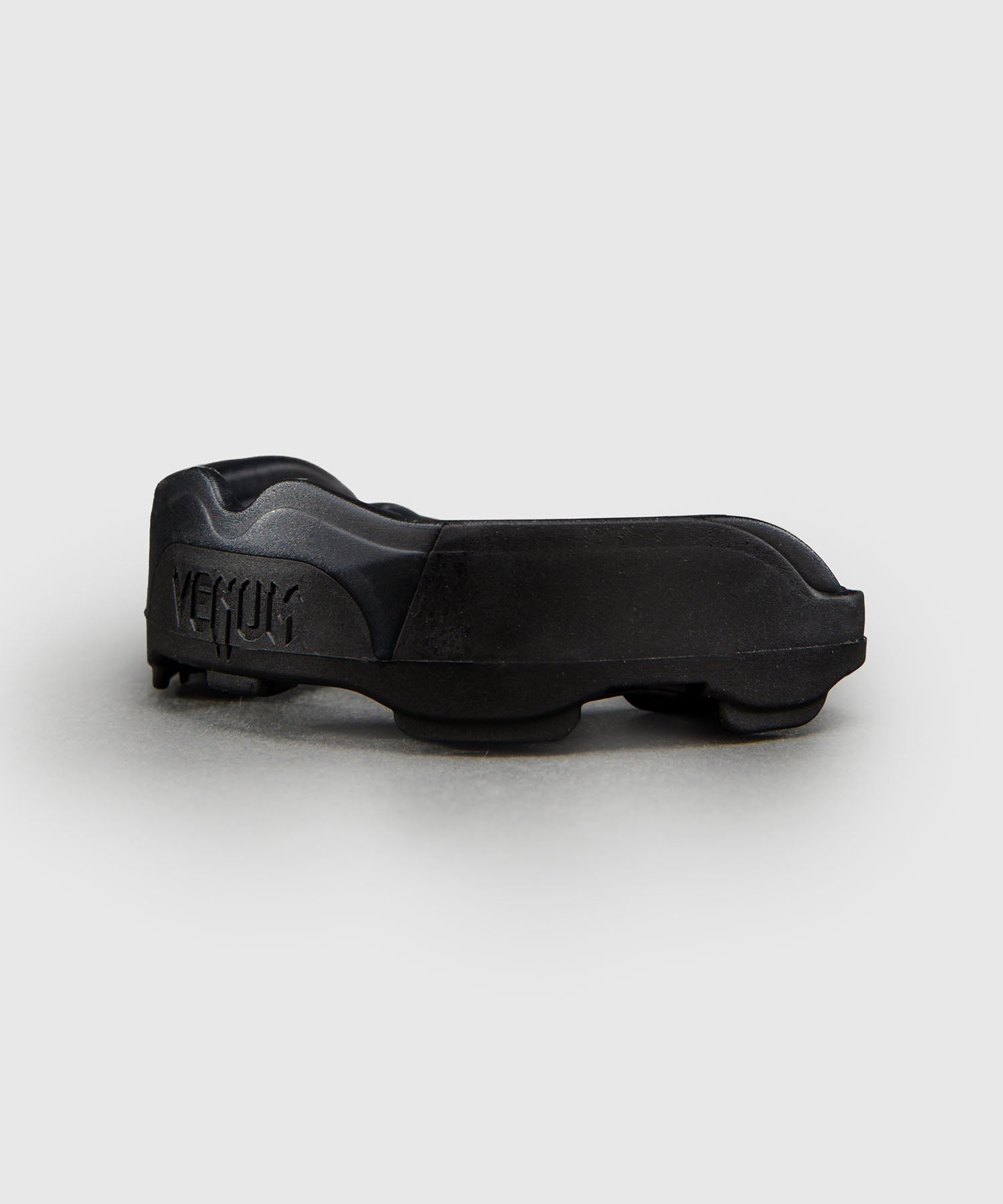 Venum Predator Mouthguard – Black/Red