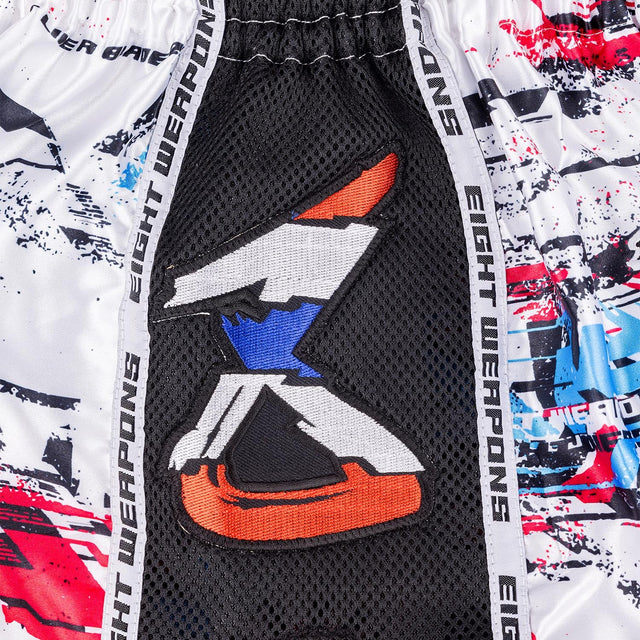 8 WEAPONS Muay-Thai-Shorts Cut Like A Blade 2.0 – Weiß