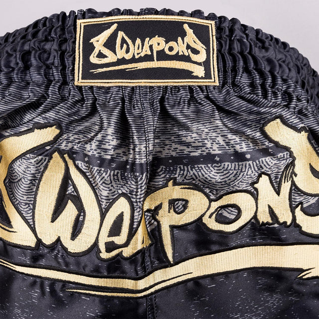 8 WEAPONS Muay-Thai-Shorts Hanuman – Schwarz/Gold