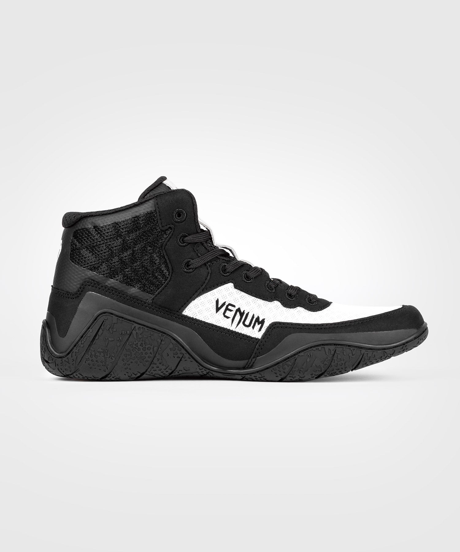 Venum Ringerschuhe Elite – Schwarz/Weiß