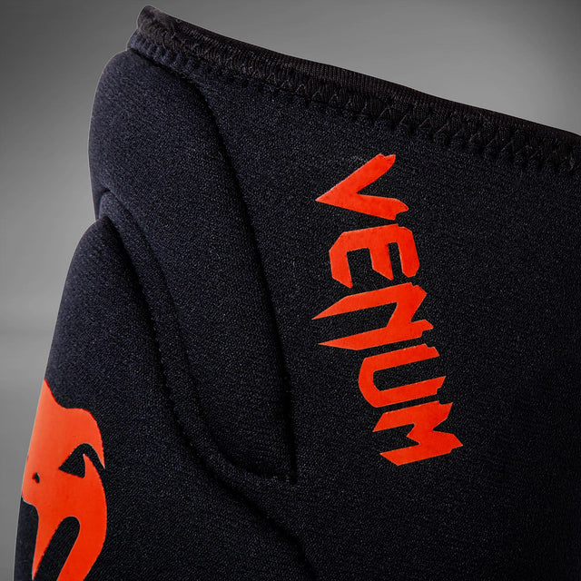 Genouillères Venum Kontact – Noir/Rouge