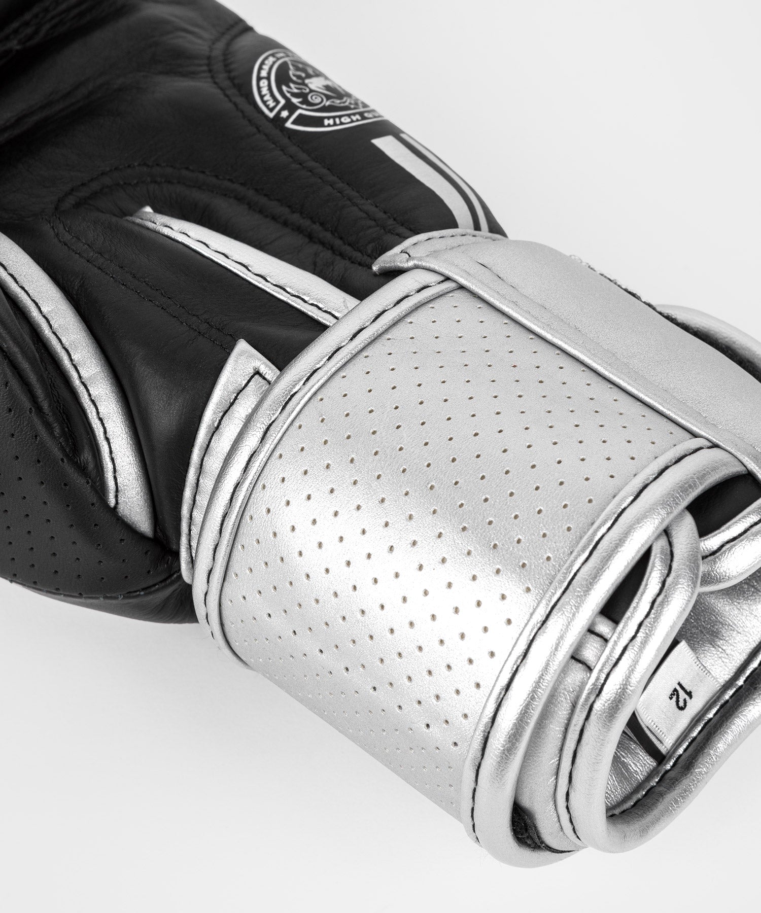 Venum Boxhandschuhe Power 2.0 – Schwarz/Silber