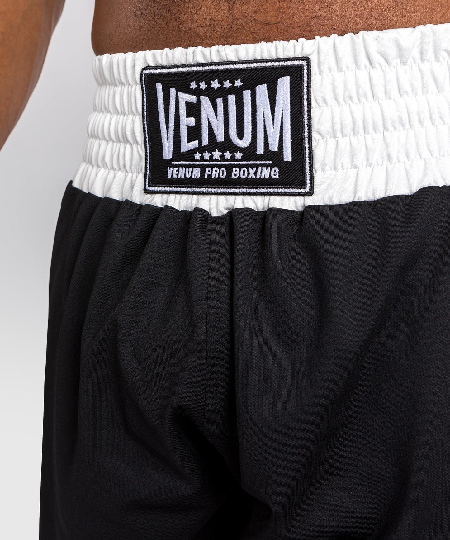 Shorts de boxe Venum Classic - Noir/Blanc