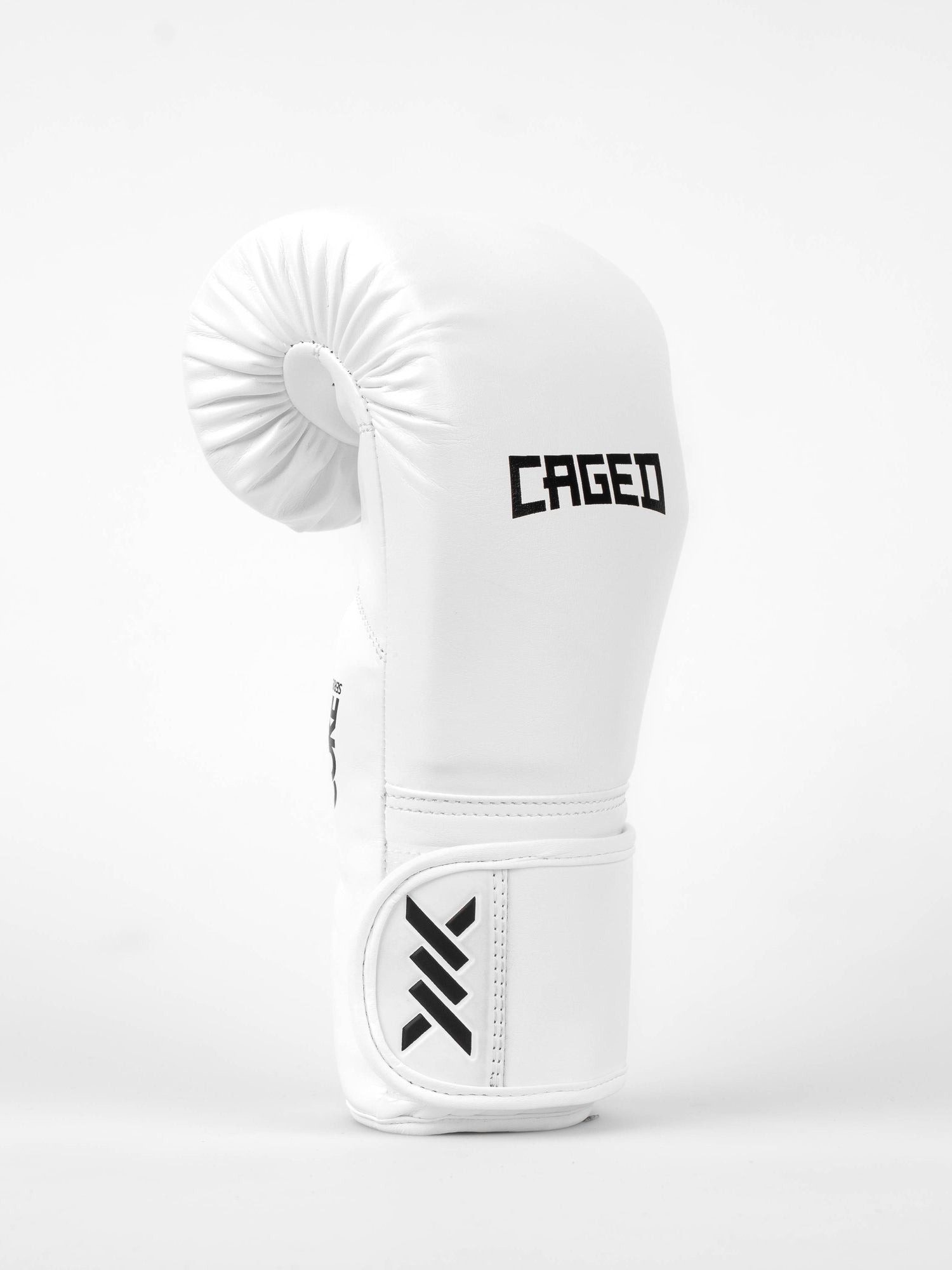 Gants de boxe Caged Core – Blanc/Noir