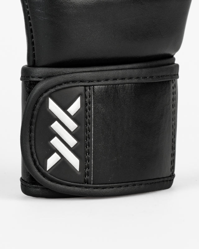 Caged MMA-Handschuhe 'X' Series – Schwarz/Weiß