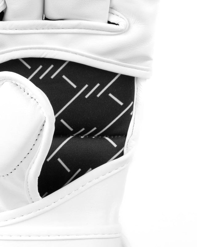 Guantes de MMA Caged Shadow – Blanco/Blanco