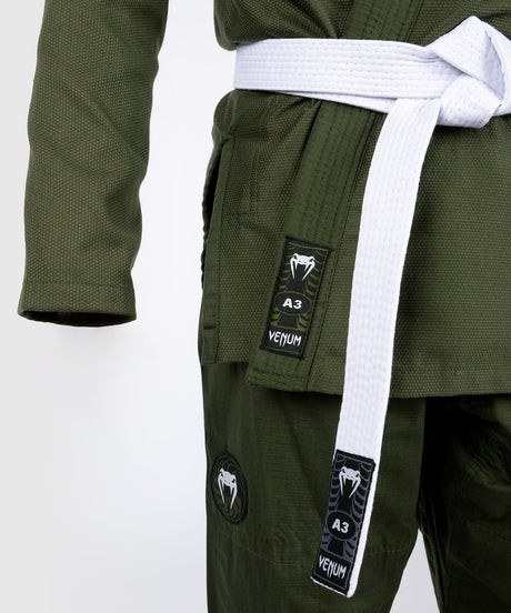 Kimono de BJJ Venum First – Verde caqui – incluye cinturón blanco