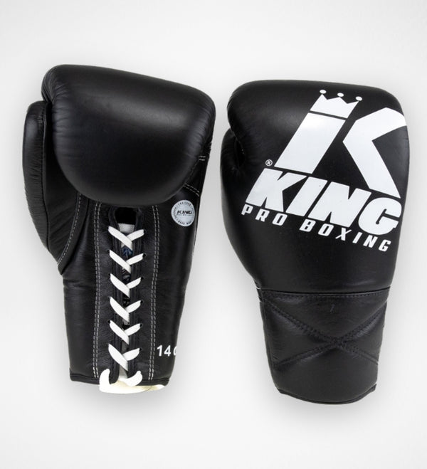 King Pro Boxing Boxhandschuhe XK mit Schnürverschluss – Schwarz/Weiß