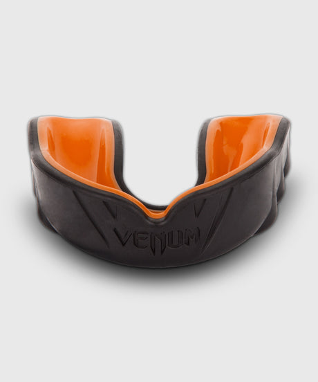 Protector bucal Venum Challenger – Negro/Naranja