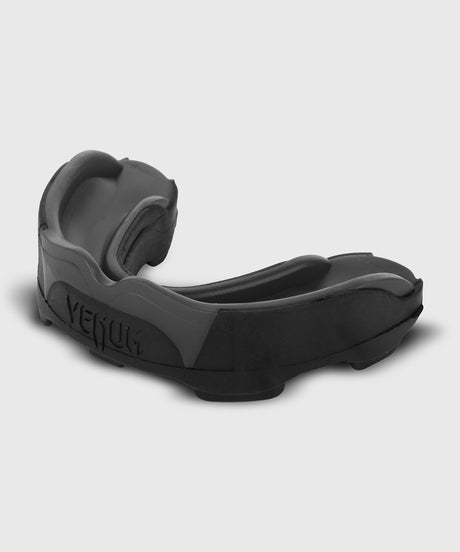Protector bucal Venum Predator – Negro/Gris