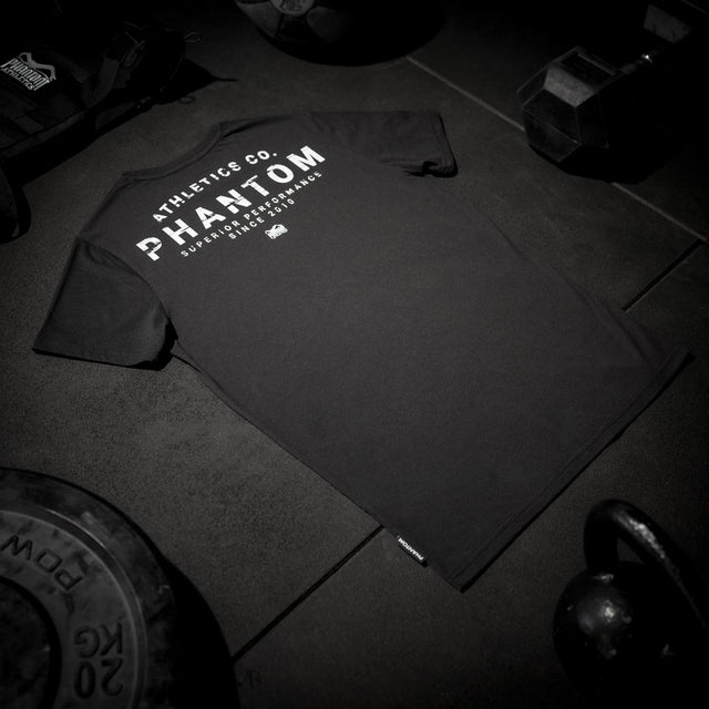Camiseta Phantom Athletics Superior – Negro