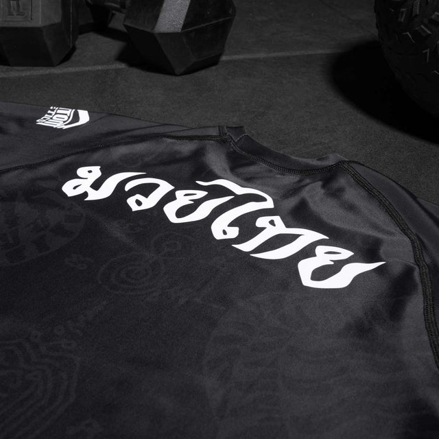 Rashguard Phantom Athletics Sak Yant – Nero/Grigio