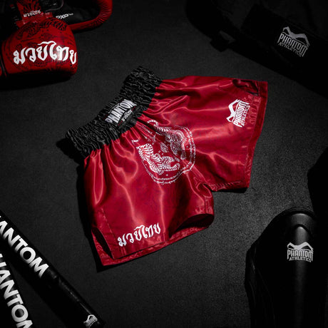 Shorts de Muay Thai Phantom Athletics Sak Yant – Rouge