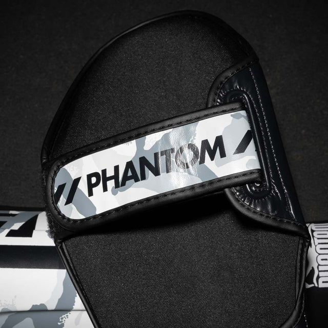 Phantom Athletics Shin guards APEX Striking – White