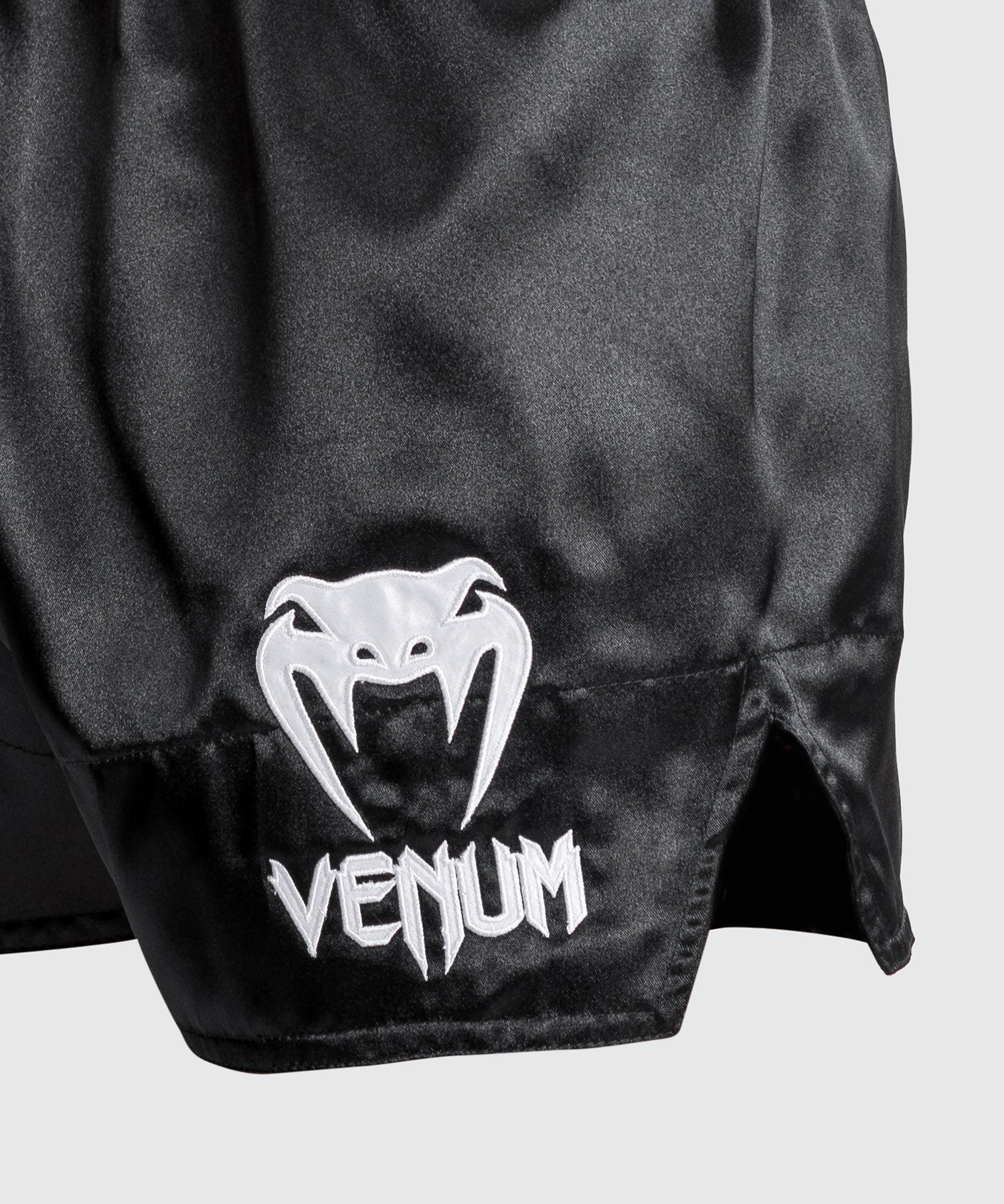 Pantalones de kickboxing Venum Classic 2.0 – Negro/Blanco