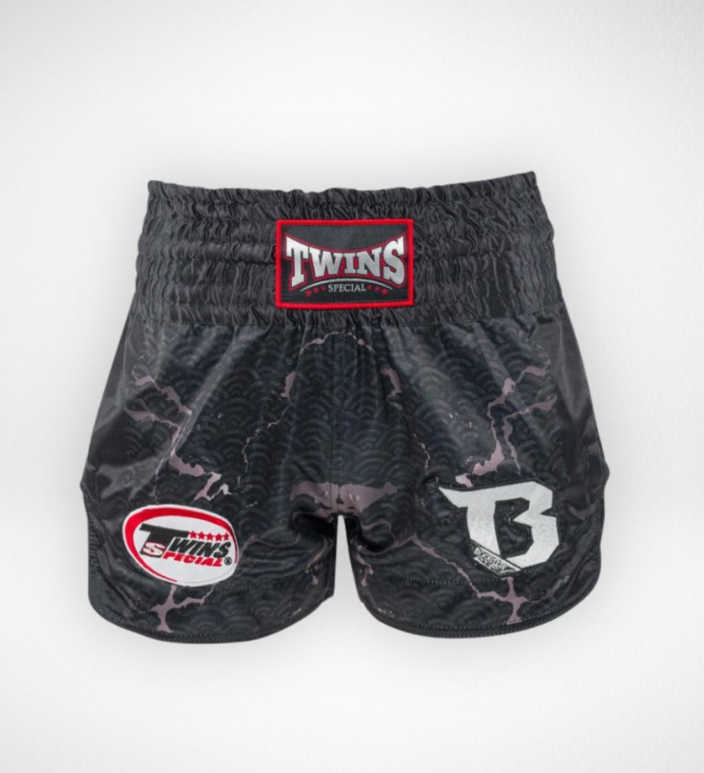 Short Muay Thai Twins TBT6 - Noir/Gris