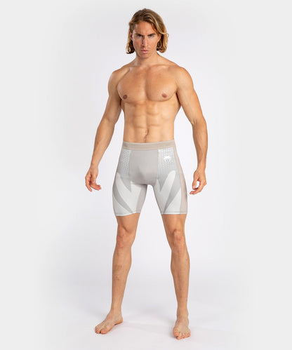 Short de compression Venum Attack - Blanc/Gris