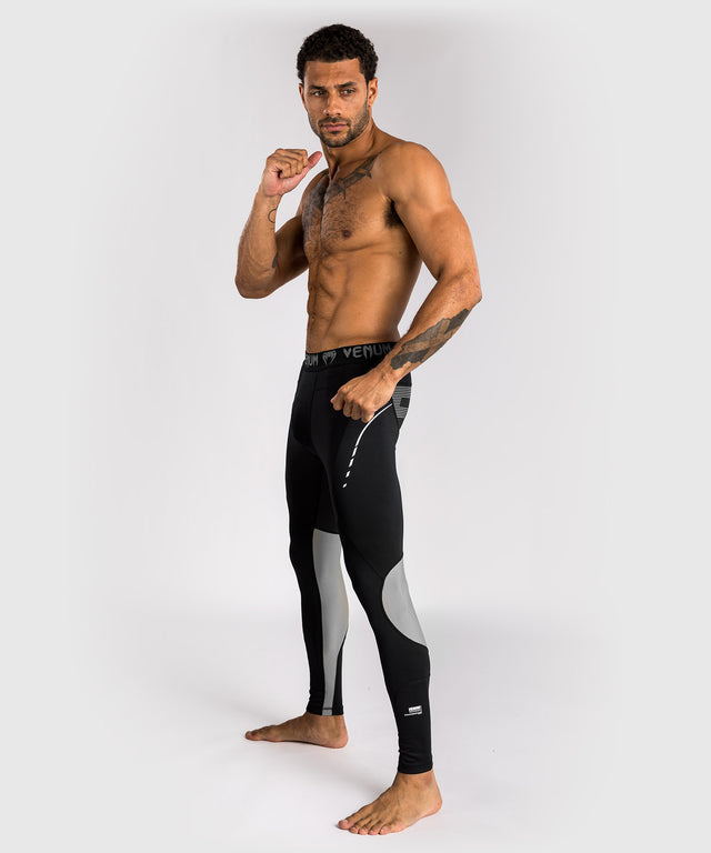 Mallas de compresión Venum Adrenaline – Negro/Gris Plata