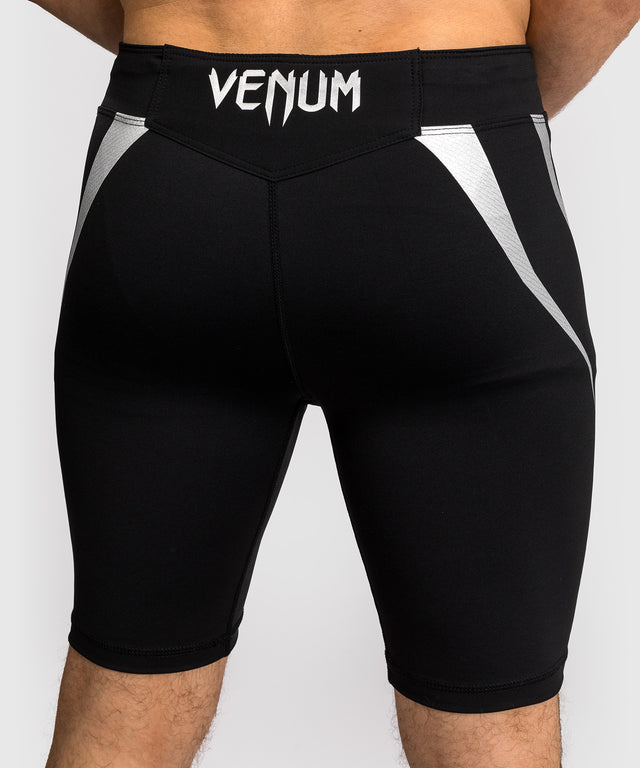 Venum x WOW FC Vale Tudo Shorts – Schwarz/Silber Grau