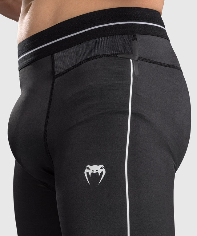 Mallas de compresión Venum Stealth – Negro/Blanco
