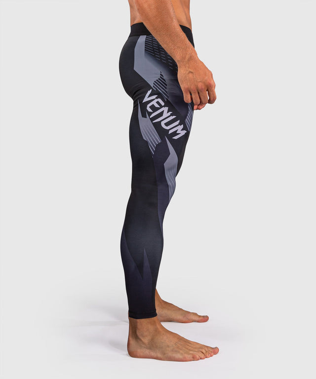 Shorts de compression Venum No-Gi 6.0 – Noir/Blanc