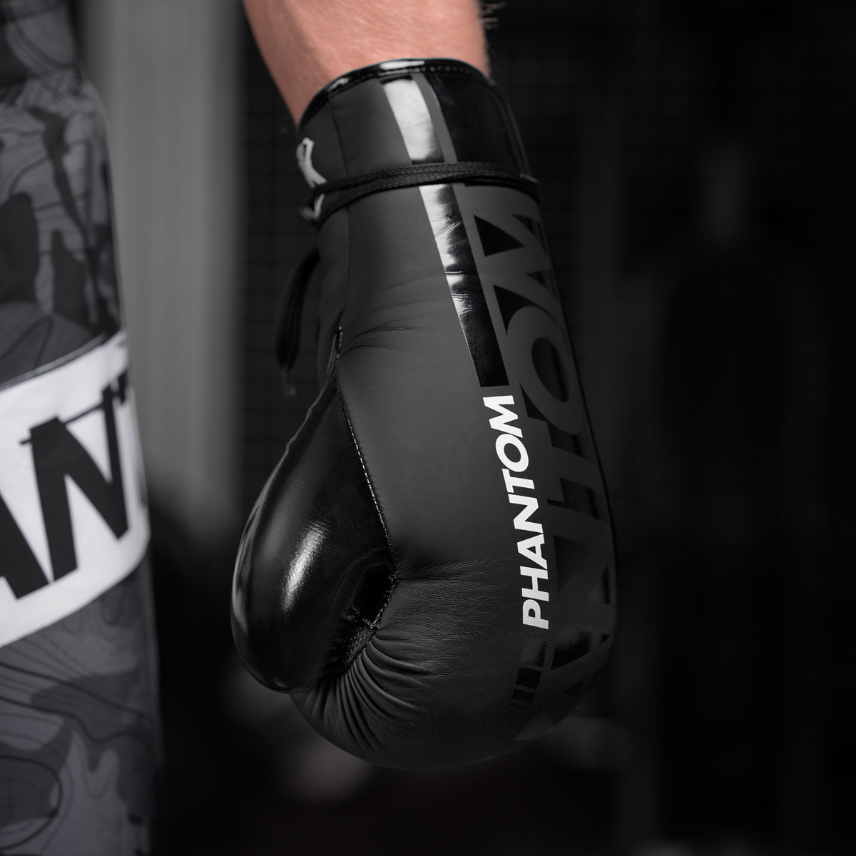 Guantoni da boxe Phantom Athletics APEX – Nero