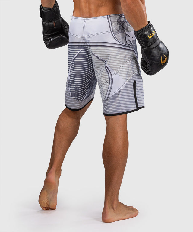 Venum MMA-Shorts Camo Hero – Weiß/Hellgrau