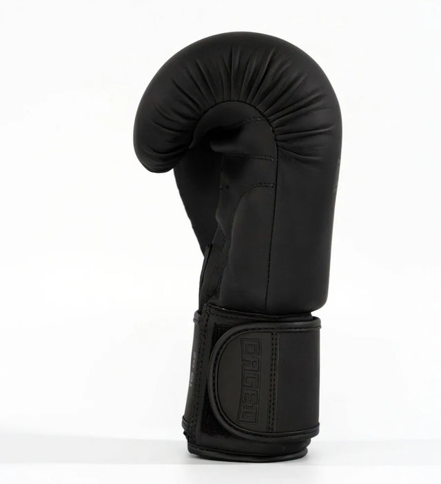 Caged Shadow Bundel Deal – Bokshandschoenen + Scheenbeschermers