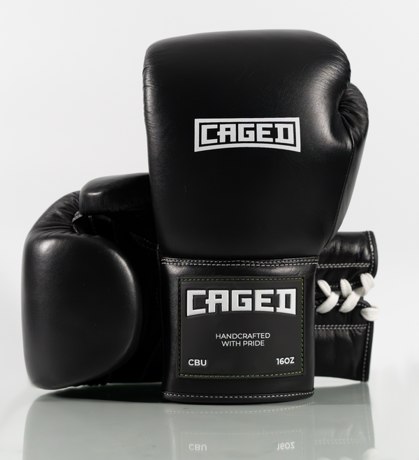 Gants de boxe Caged X Series à lacets – Noir/Blanc