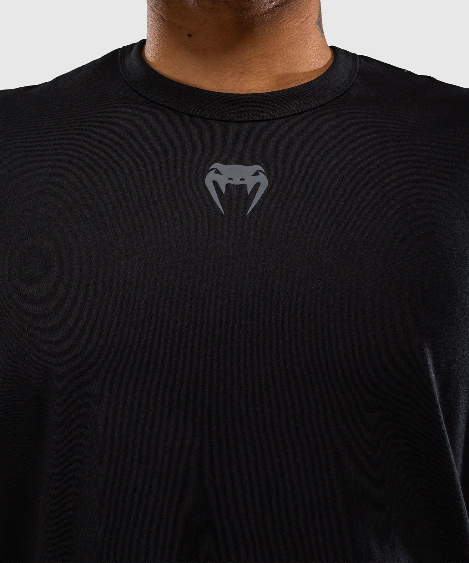 T-shirt Venum Amazonia Reborn – Nero/Grigio