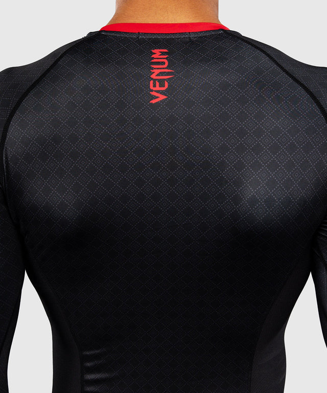 Rashguard Venum x Roger Gracie Manga Larga – Negro/Rojo