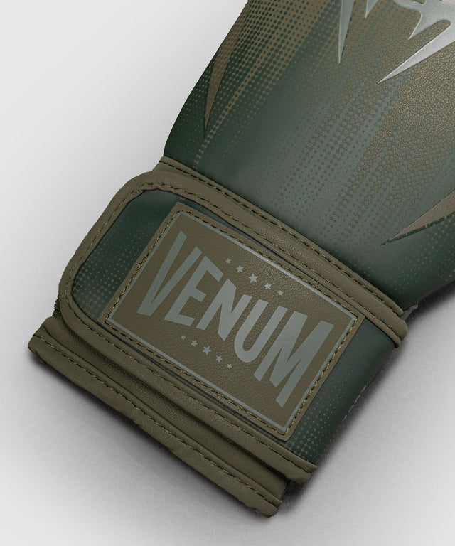 Guantes de boxeo Venum Stealth – Caqui/Verde oscuro