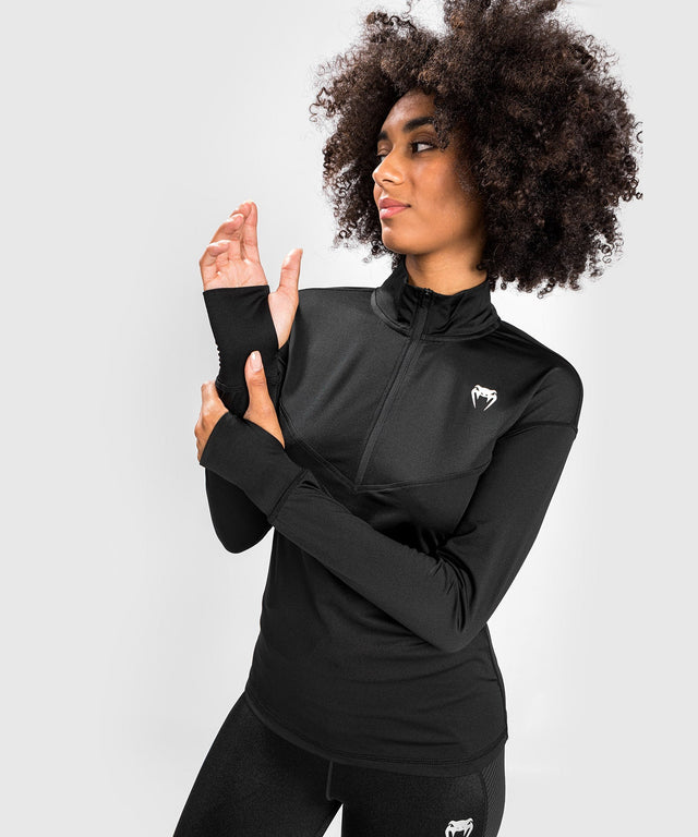 Venum Long Sleeves Essential – Schwarz