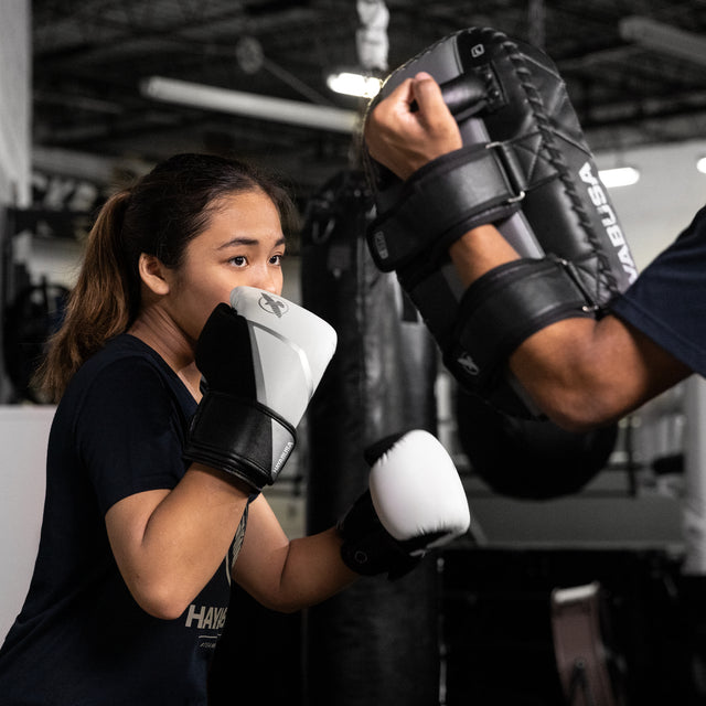 Hayabusa Boxhandschuhe E1 Kinder – Weiß/Schwarz/Silber