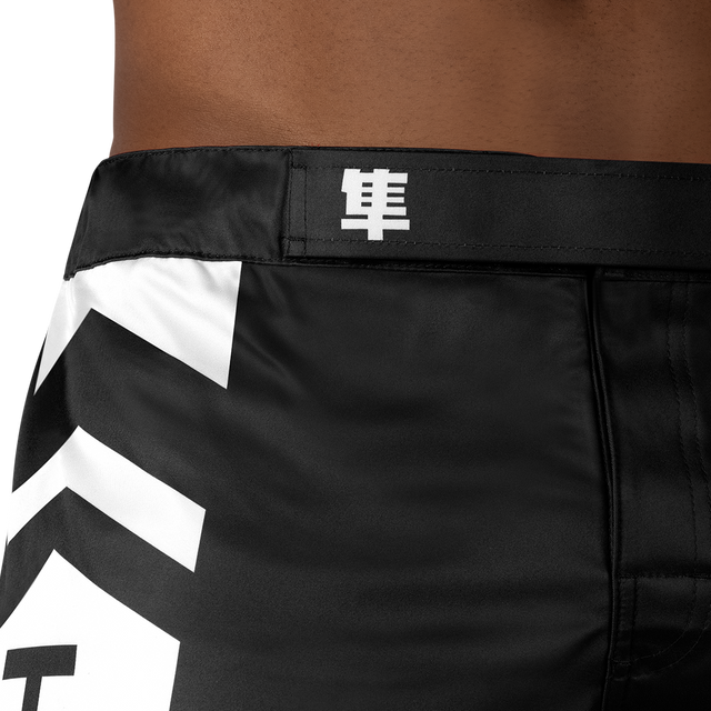 Hayabusa MMA-Shorts Icon Lang – Schwarz/Weiß