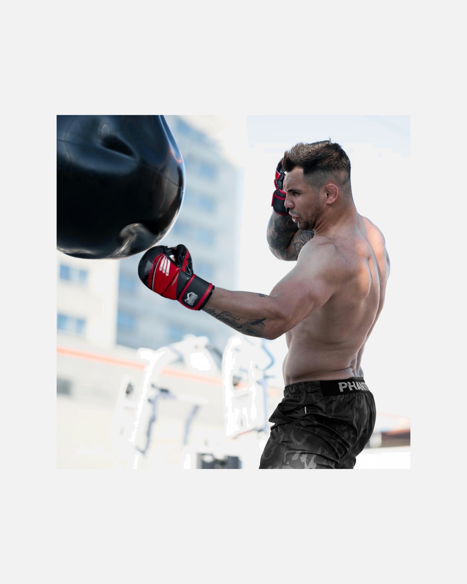 Guanti MMA Phantom Athletics Raider – Rosso/Nero Camo
