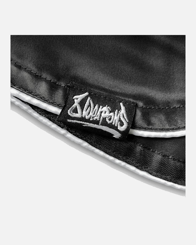8 WEAPONS Muay Thai Shorts Mongkol – Black/White