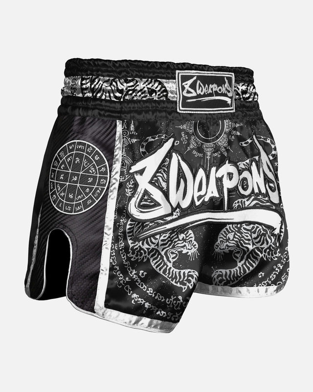 Pantalones de Muay Thai 8 WEAPONS Carbon Sak Yant Tigers – Negro