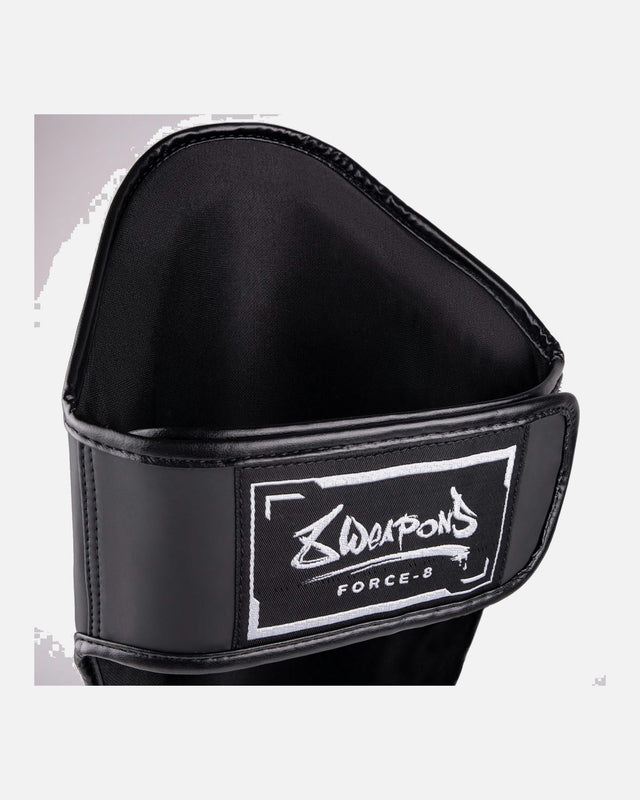 Espinilleras 8 WEAPONS Force 8 – Negro