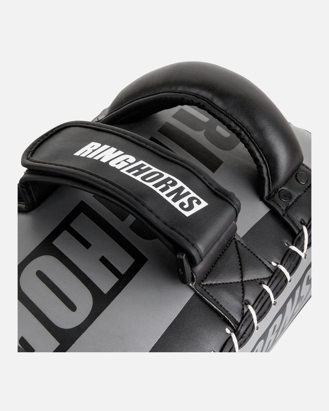 Manoplas de boxeo Ringhorns Charger by Venum – Negro